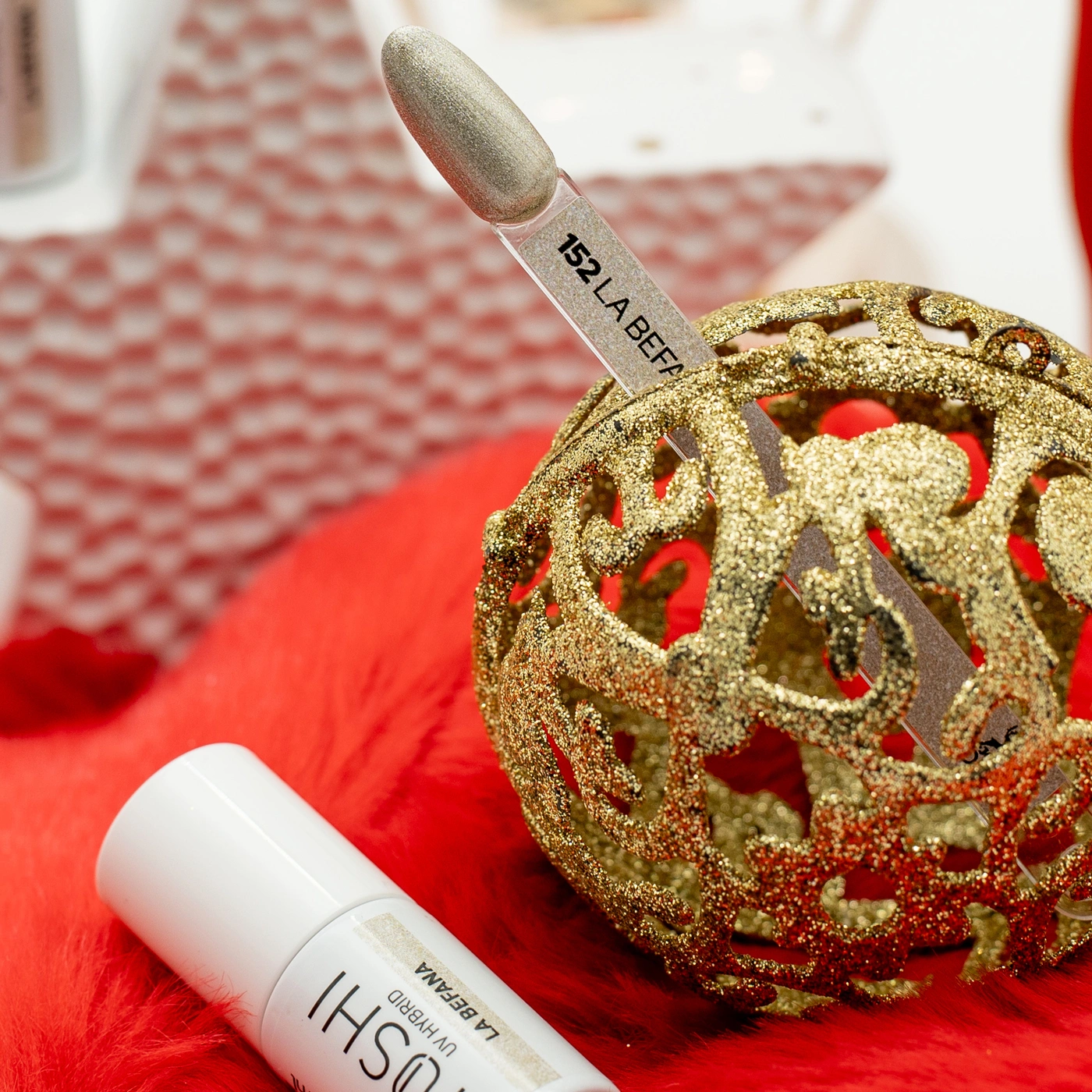 R14 P06 NR 3 Lakier Hybrydowy 152 UV LED La Befana 6 ml - 152 R14 P06 NR 3 Lakier Hybrydowy 152 UV LED La Befana 6 ml - 152 - obrazek 2