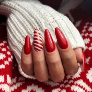 Swiateczne-zdobienie-paznokci-2